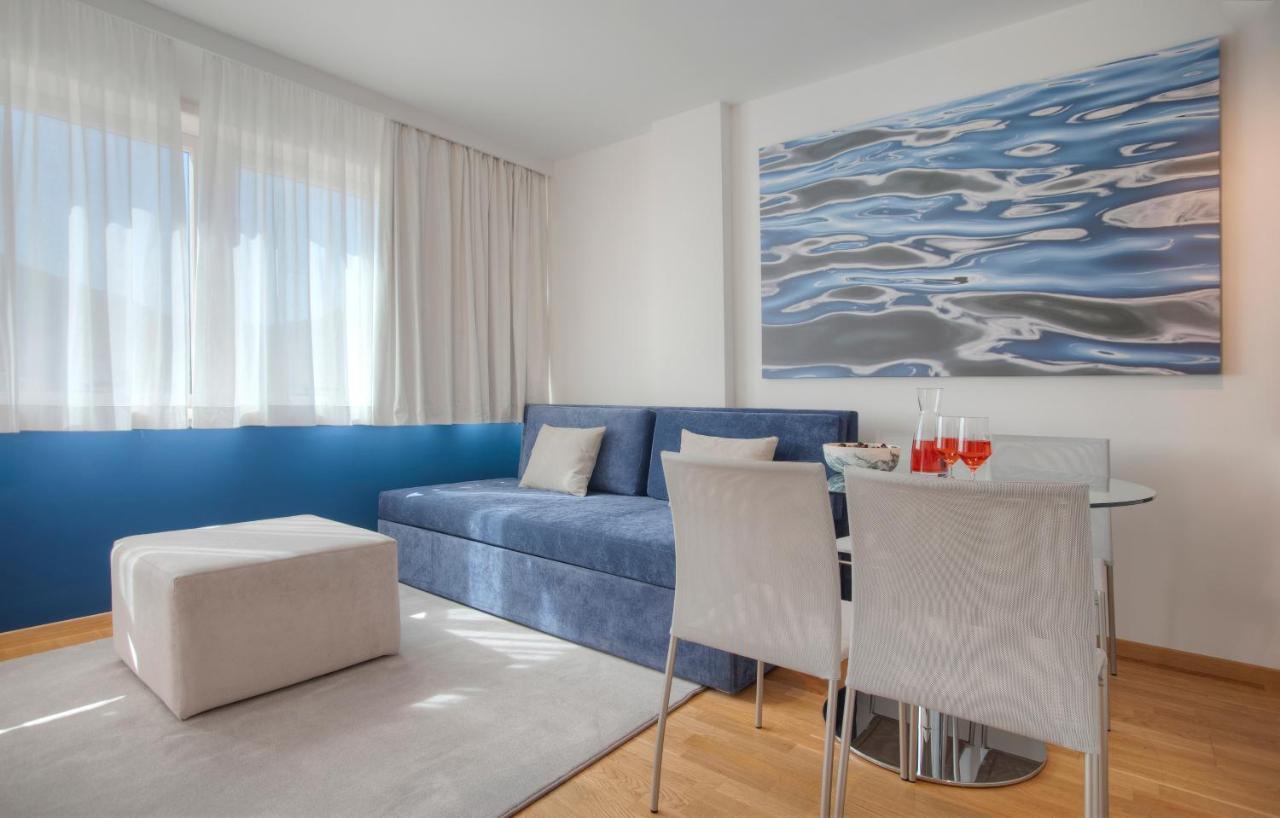 בודווה Fontana Seafront Residences מראה חיצוני תמונה